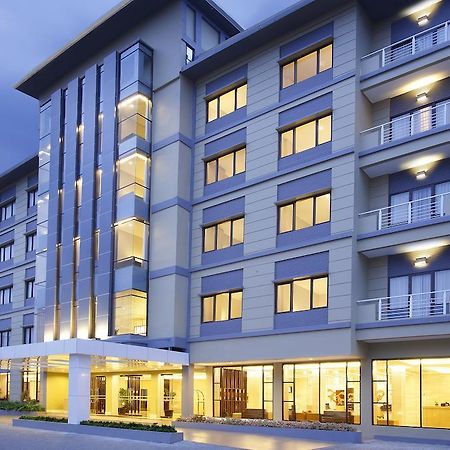 Hotel Surya Yudha Purwokerto Buitenkant foto