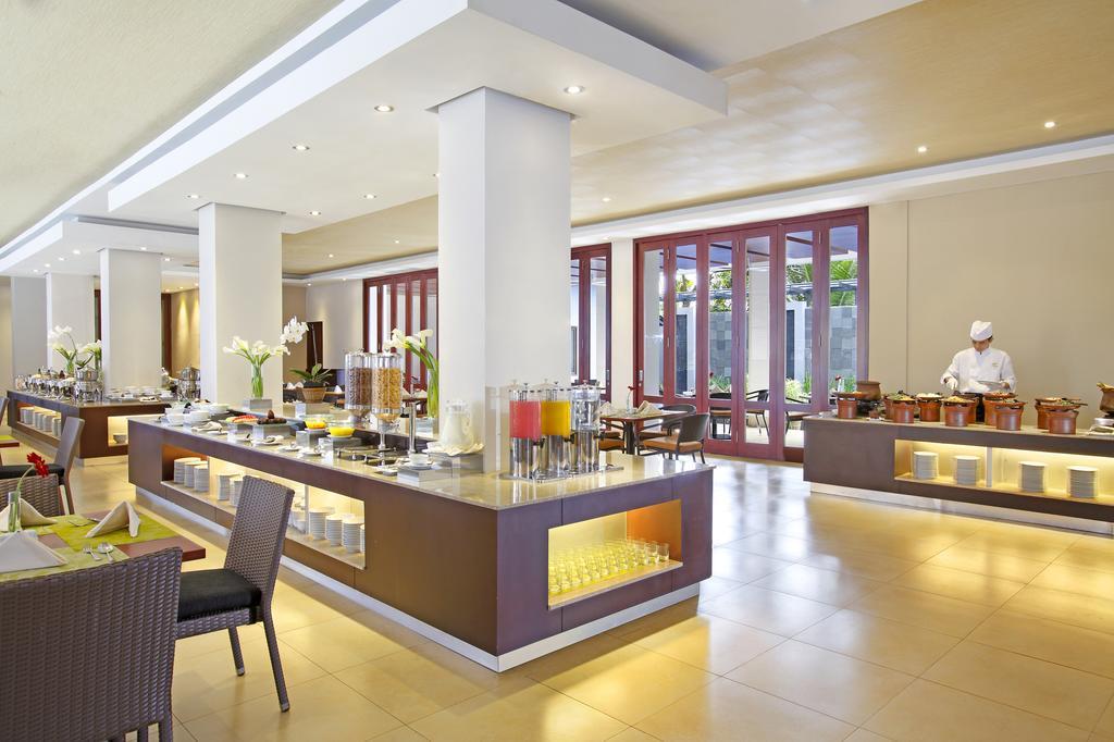 Hotel Surya Yudha Purwokerto Buitenkant foto