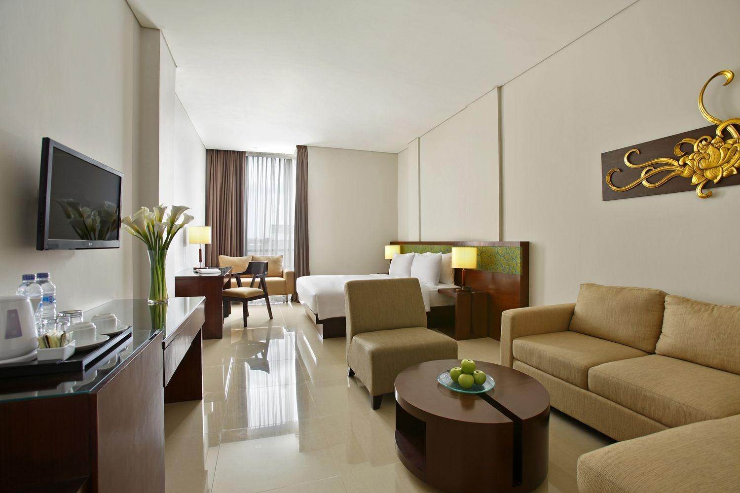 Hotel Surya Yudha Purwokerto Manage By Salak Hospitality Buitenkant foto