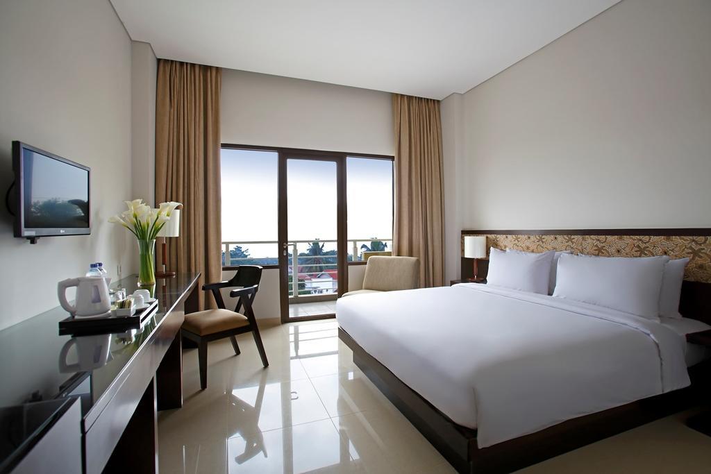 Hotel Surya Yudha Purwokerto Manage By Salak Hospitality Buitenkant foto